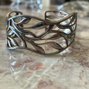 NIB~Vintage Woman’s Cuff 14K White Gold Silver Leaf Design Cuff Bracelet
